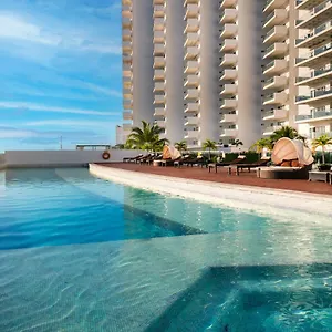 Malecon Hotel Cancún
